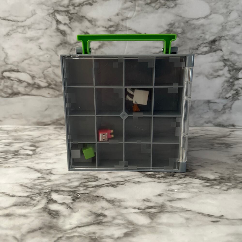 Minecraft storage cube with mini figures